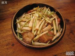 荞菜炒肉片-和记菜馆