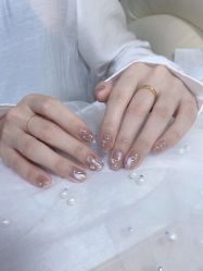 -UN·桃喜日系美睫美甲