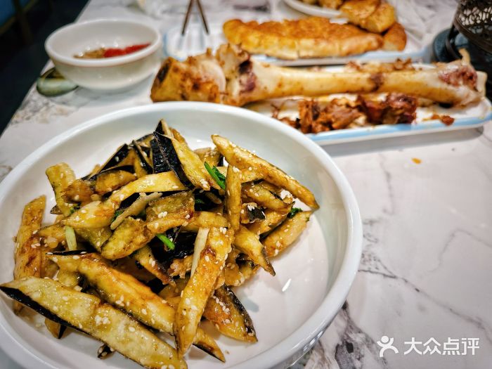领头羊·西部烧烤·特色菜(北新桥店)功夫茄子图片