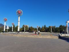 -滨河世纪广场公园