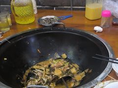 -曹丞相·地锅鸡·地锅鱼(武林店)