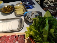 特色手掰黑豆腐-牛阿姐云南火锅&过桥米线(文艺路店)
