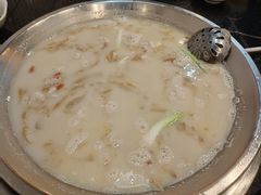 -老来福·非遗酸汤兔(凯旋路店)