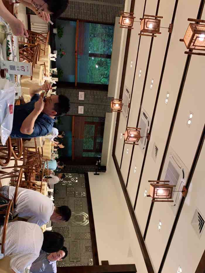 熙春园餐厅-"清华大学里最常去的餐厅,因为实在不想挤在.