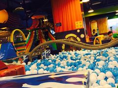 -酷洛小镇(步步高新天地购物广场店)