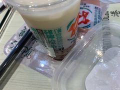 椰汁红豆冰-孖记茶档·热腾茶餐(荔湾领展广场店)