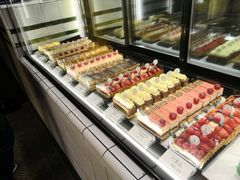 -黑草莓(重庆路店)