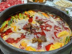 -贵府酸汤牛肉火锅·贵州老字号(飞山街店)