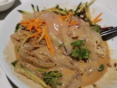 -关东小磨东北菜(漕河泾印象城店)