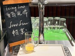 -广州万富希尔顿酒店·感趣自助餐厅·金秋蟹宴生蚝海鲜刺身