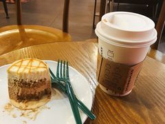 -星巴克(长沙友阿奥特莱斯店)