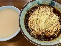-阿依娘镇店豌杂面(三峡广场店)