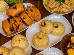 -李与白包子铺(桐梓林店)