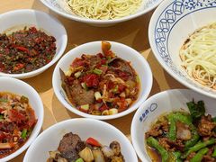 -李与白包子铺(桐梓林店)