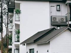 -华凌山庄·隐湖栖