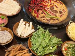 -渝井巷重庆老火锅(沈阳吉祥店)