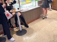 -奈雪的茶(湖滨银泰in77C区PRO店)