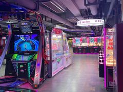 -嗨翻Hi-Fun竞技主题乐园·蹦床亲子生日轰趴(国光1937店)