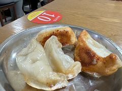 -黄阿姨锅贴大王(万航渡路店)