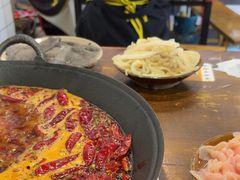 -黄潇洒老火锅(九眼桥宏济巷店)