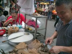 -明哥牛什粥(鸿运阁店)