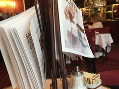 -Cafe Sacher(WIEN)
