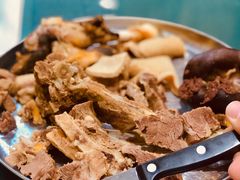 -玛拉沁艾力手把肉蒙餐