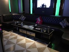 -OS CLUB(长风大悦城店)