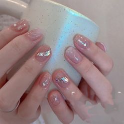 -悦指间美甲美睫