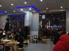 -老街烧烤大排档·地道湖北菜·龙虾馆(汉口火车站店)