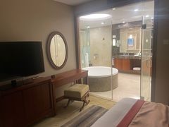 -汕尾巴黎半岛酒店