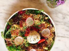 藜麦窝蛋沙拉-The Rug Cafe(王府中环店)