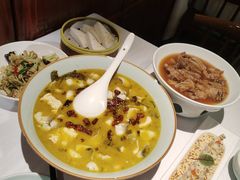-江城小馆陕南妈妈菜·全球旅行餐厅(钟楼店)