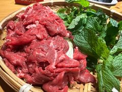 现切牛肉-老凯俚酸汤鱼(多彩城店)