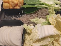 -一席地·本地鸡窝·杭帮鸡火锅(萧山银隆百货店)