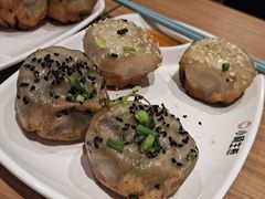 -小杨生煎(金山百联购物中心3楼店)