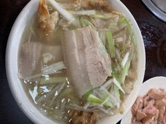 -金卯白肉罩火烧
