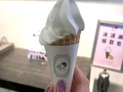 芝芝脆筒-喜茶(上海兴业太古汇店)