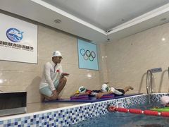 -小蓝鲸游泳培训基地(积水潭店)