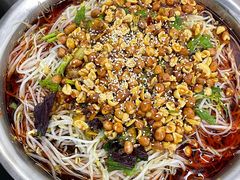 -周良天山牛杂城(天山路总店)