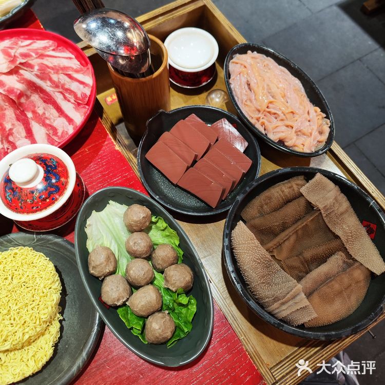 没有什么快乐是一顿火锅解决不了的