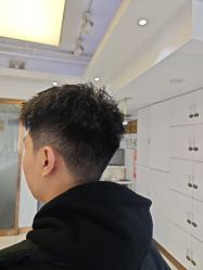 -镁连社·美联社