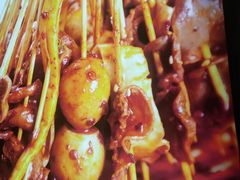 -沪小二炭火蛙锅(淮海中路美食不夜城店)