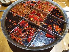 -白乐天毛肚火锅馆(解放碑店)