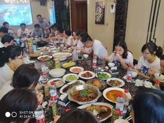 -聚会山庄·派对会议团建别墅轰趴馆(中兴和园店)