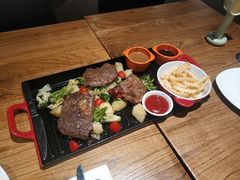 -菲滋意式休闲餐厅(北仑银泰城店)