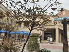 -王府井奥莱临潼小镇(临潼店)