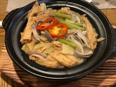 -彩蝶谷美食廊·粤式经典南番顺·铁板烧烤泰风味(广州长隆酒店)