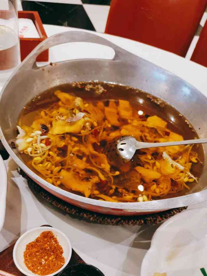 大鸭梨烤鸭店(天通西苑三区店)-"这家不怎么样,首先不让自带酒水,店里