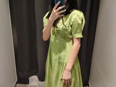 -URBAN REVIVO(高德置地广场·春广场店)